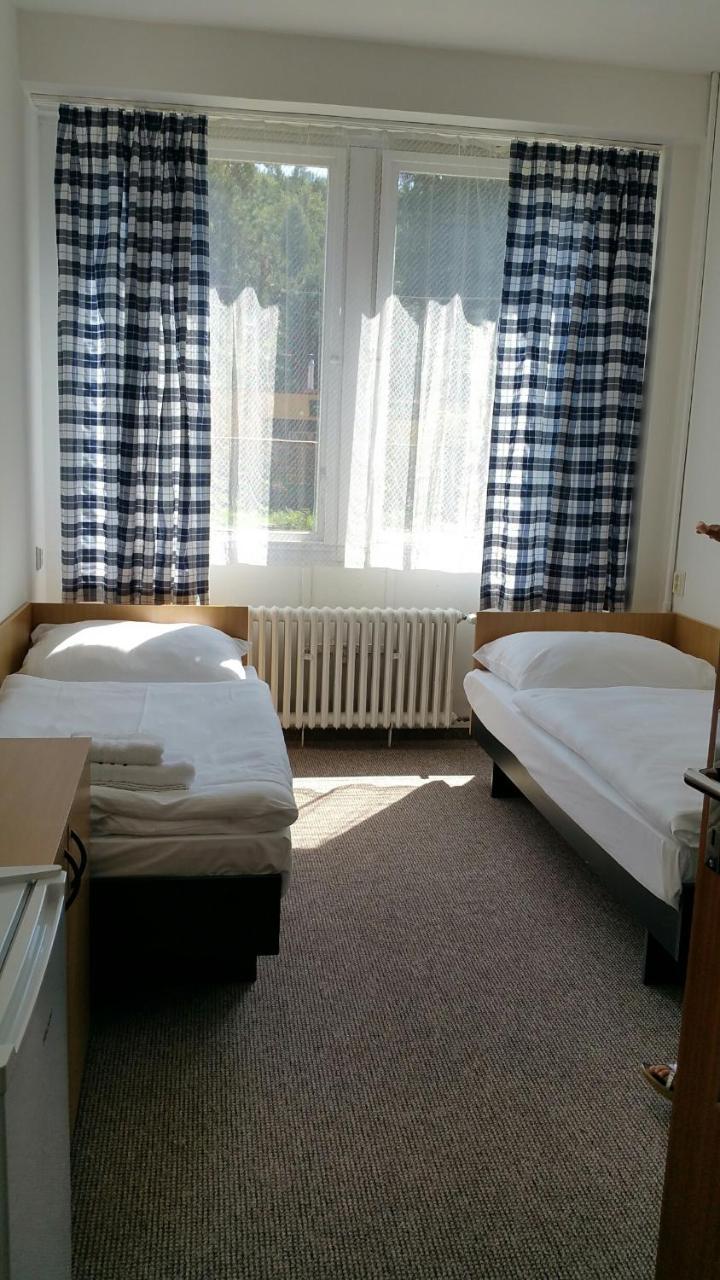 Hotel Hlaska Zlenice Δωμάτιο φωτογραφία